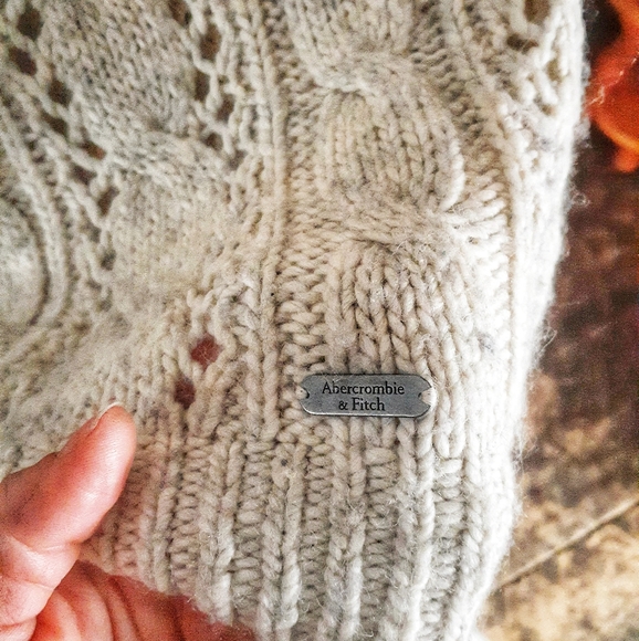 Oatmeal Cableknit Fishermans Alpaca A&F Sweater - Picture 11 of 11